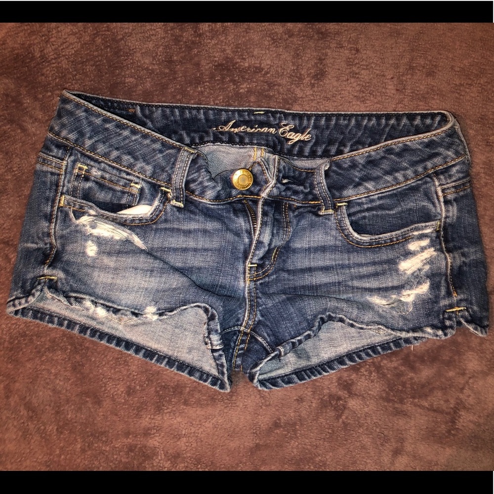 🎉Newly Added🎉 AEO Destroyed Denim Shorty Shorts